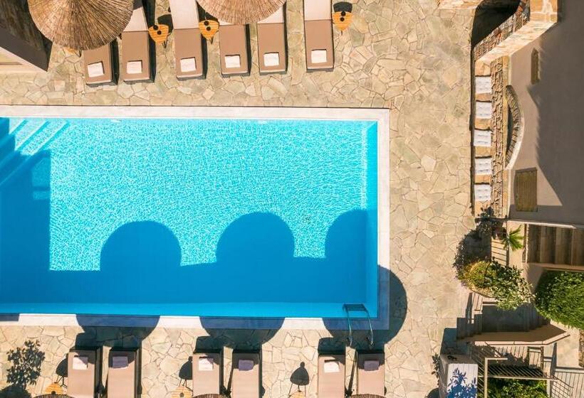 בית מלון כפרי Paramithenio Village Beach Resort & Spa