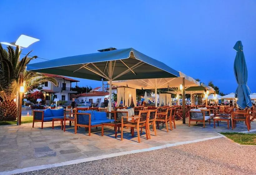 Hotelli Studio Nikiti Beach