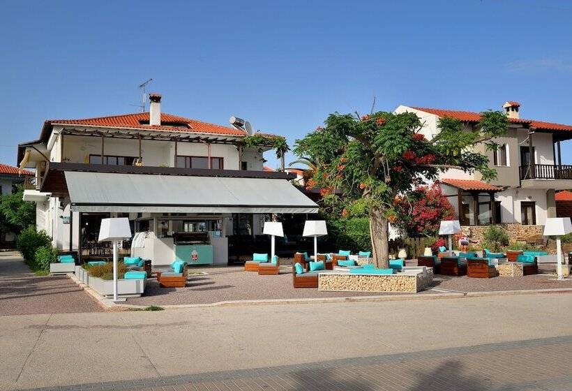 فندق Studio Nikiti Beach