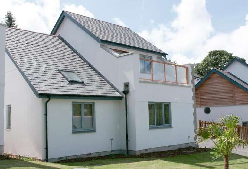 Отель The Valley Cottages