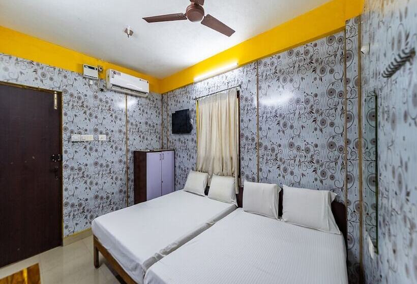 Hotel Vasavi Residenzcy