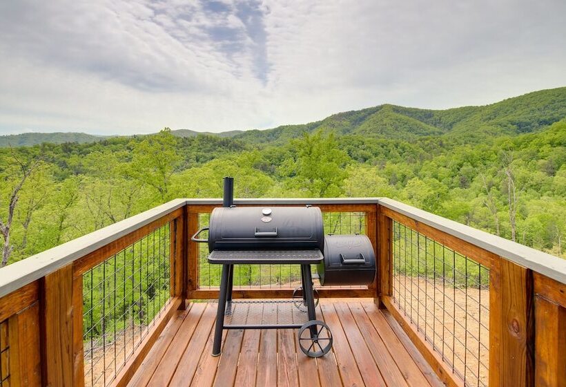 Luxury Sevierville Cabin W/ Private Hot Tub!