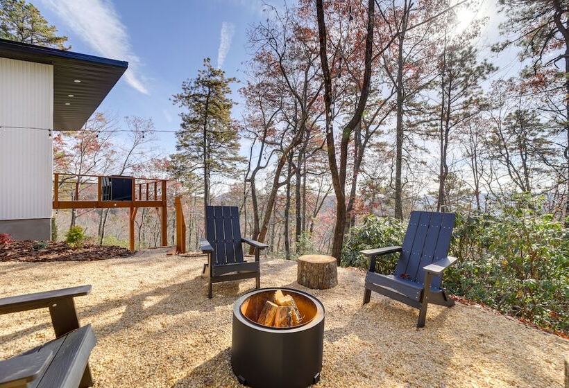 Modern Mountain View Sanctuary In Pisgah Forest