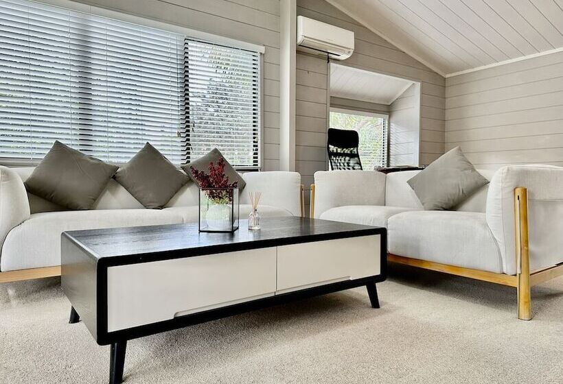 מוטל Orewa Motor Lodge