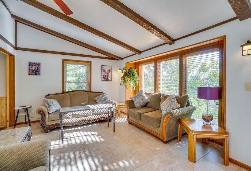 Peaceful Bailey Home Near Hiking, Kayaking & More!