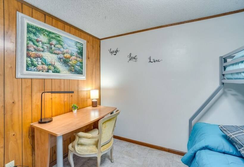 Peaceful Bailey Home Near Hiking, Kayaking & More!