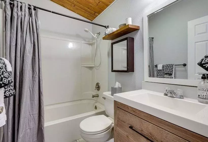 Peaceful Lower Lake Home ~ 5 Mi To Clear Lake!