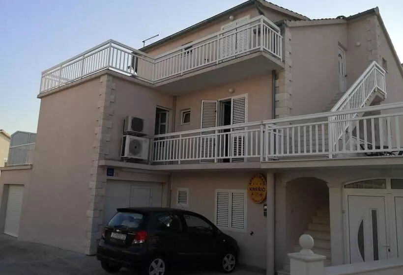 پانسیون Apartmani Kresic 1