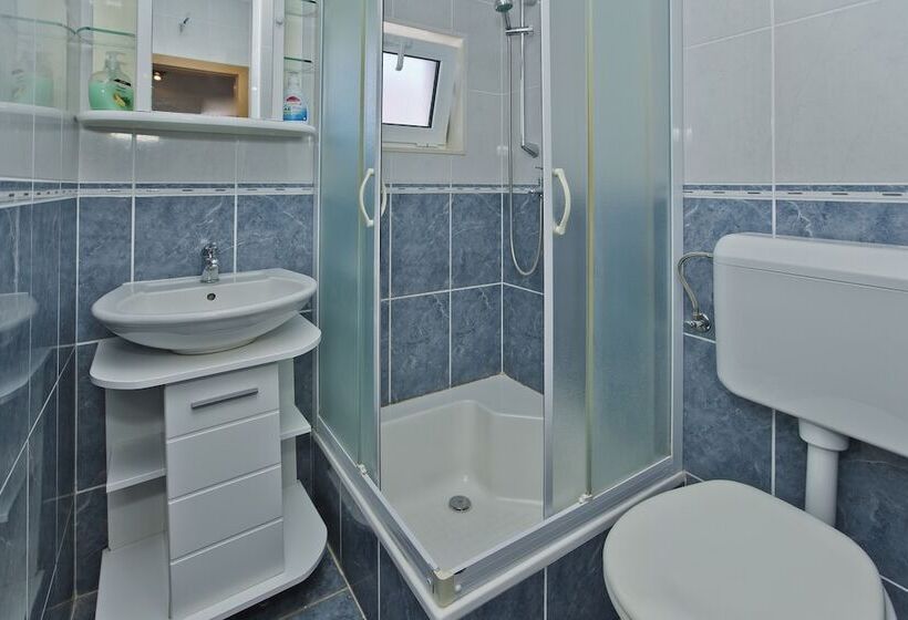 Panzió Apartmani Kresic 1