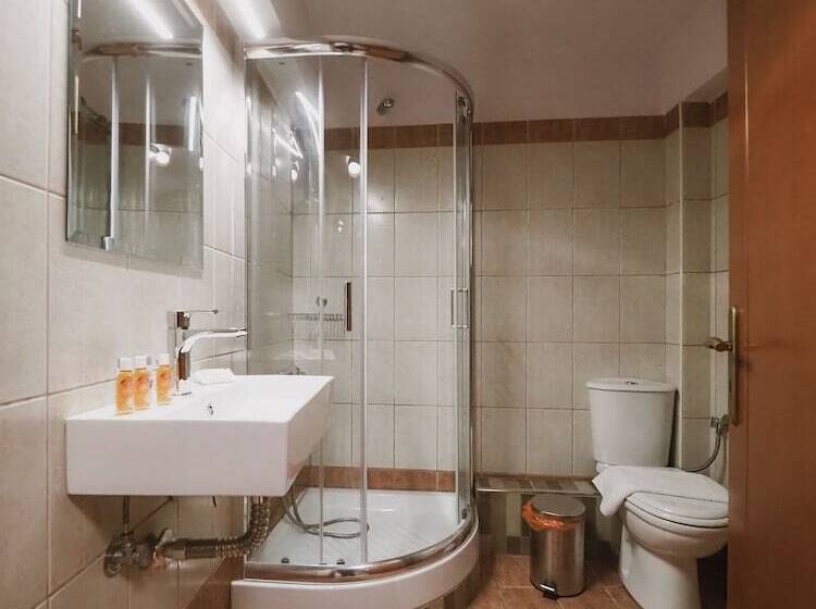 פנסיון Elati Leisure  Suites & Apartments