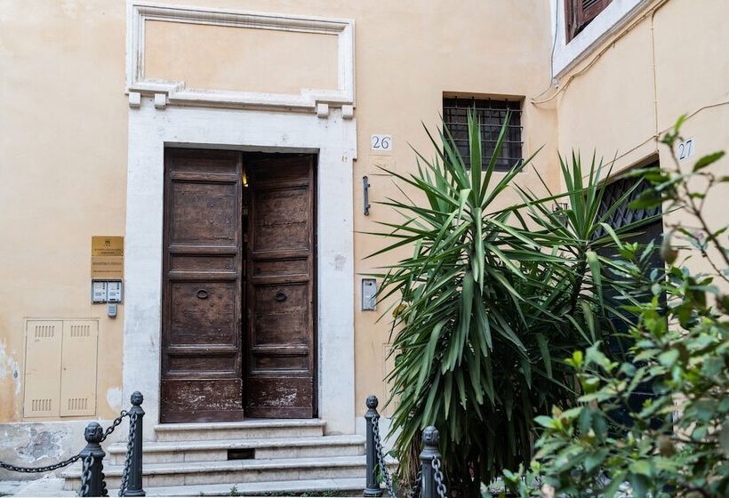 פנסיון Domus In Pantheon