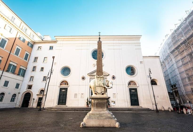 פנסיון Domus In Pantheon
