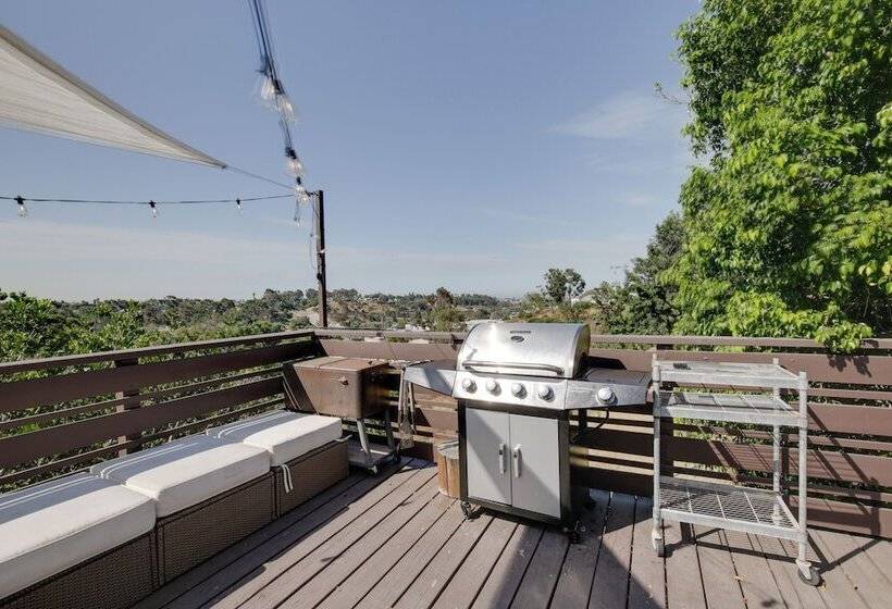 San Diego Gem W/ Private Hot Tub, Close To Dtwn!