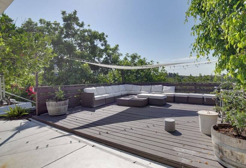 San Diego Gem W/ Private Hot Tub, Close To Dtwn!