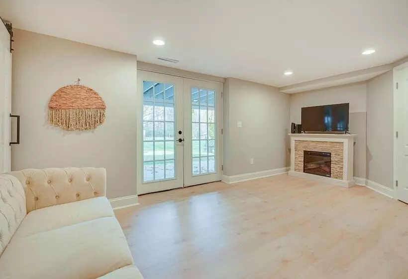 Powell Home W/ Fire Pit   5 Mi To Columbus Zoo!