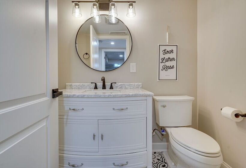 Powell Home W/ Fire Pit   5 Mi To Columbus Zoo!