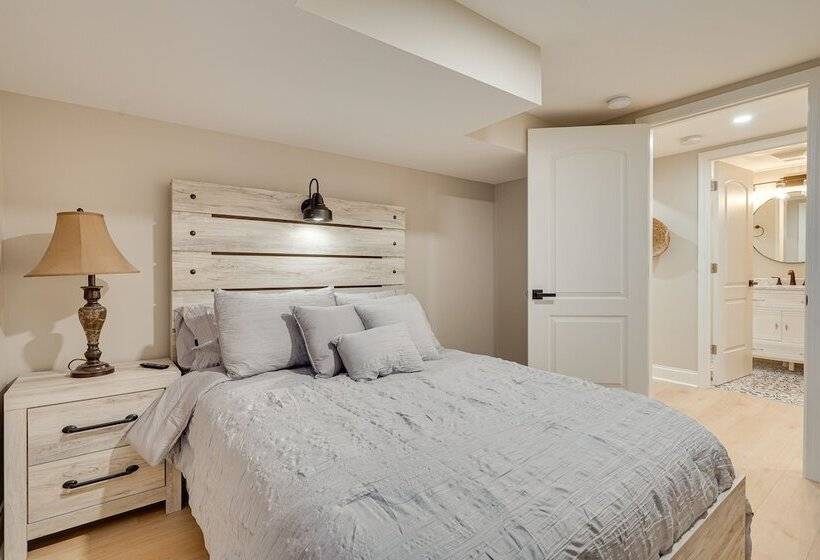 Powell Home W/ Fire Pit   5 Mi To Columbus Zoo!