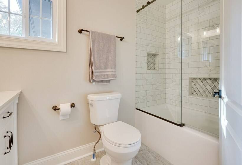 Powell Home W/ Fire Pit   5 Mi To Columbus Zoo!