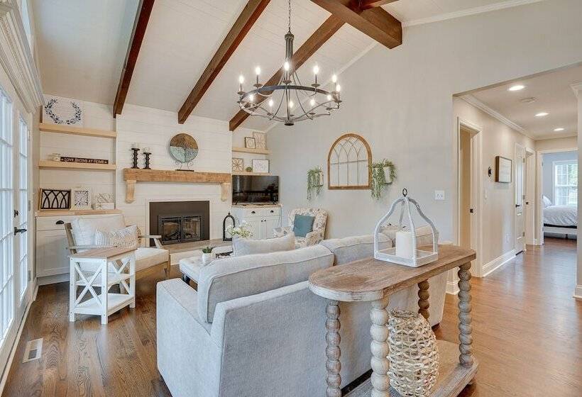 Powell Home W/ Fire Pit   5 Mi To Columbus Zoo!