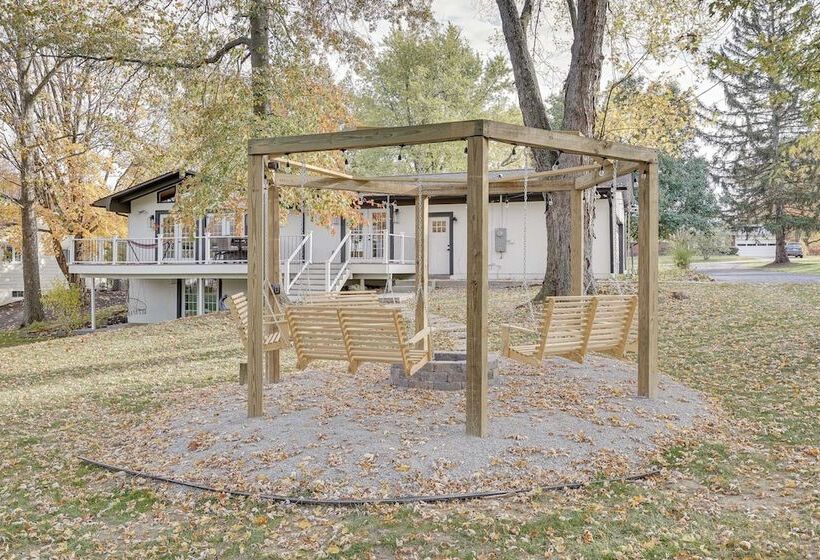 Powell Home W/ Fire Pit   5 Mi To Columbus Zoo!