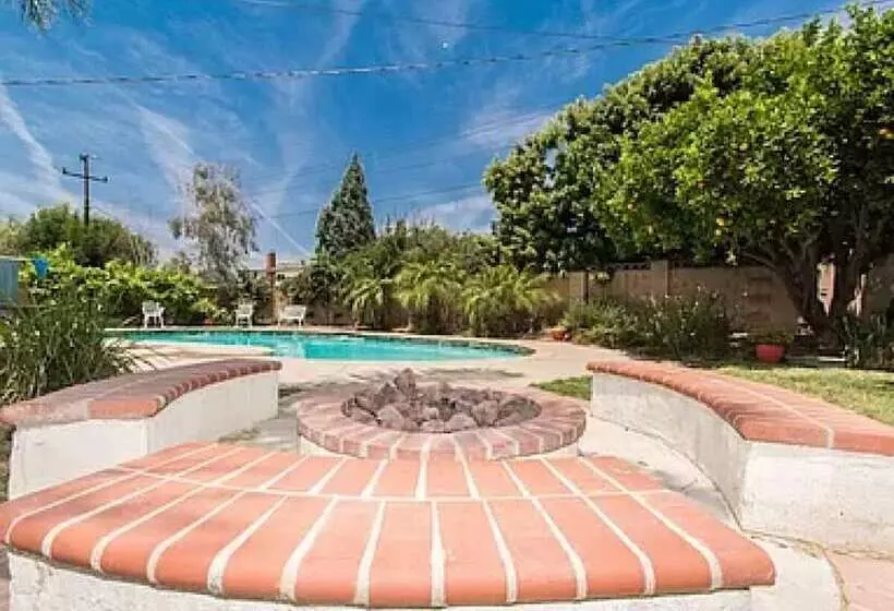 Residenssi Elias Generation