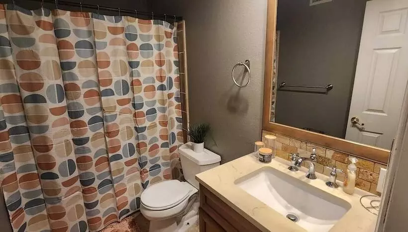 Residenssi Elias Generation