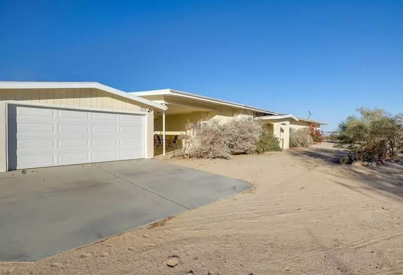 Serene Home W/ Yard   8 Mi To Joshua Tree!