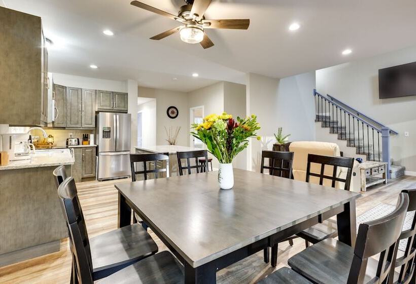 Spacious + Serene Camdenton Home W/ Hot Tub!