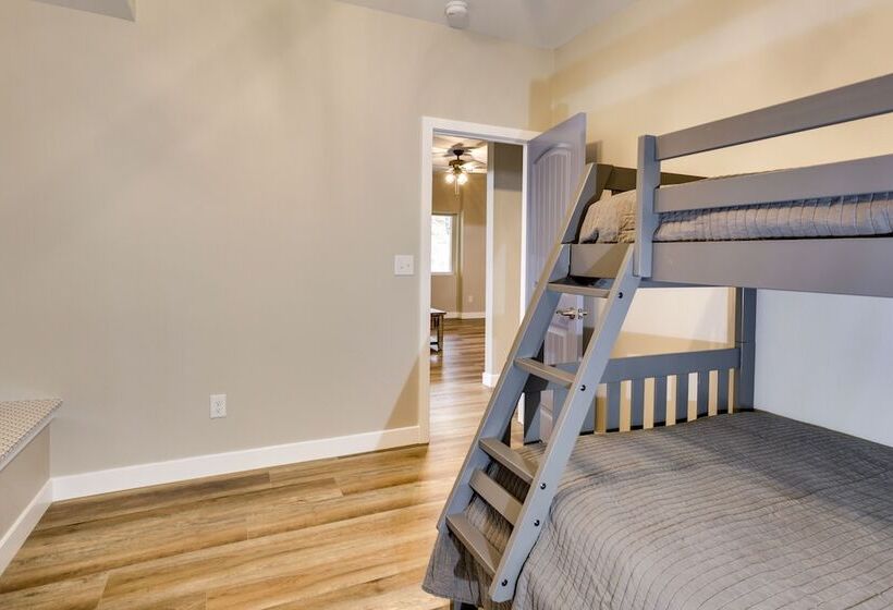 Spacious + Serene Camdenton Home W/ Hot Tub!