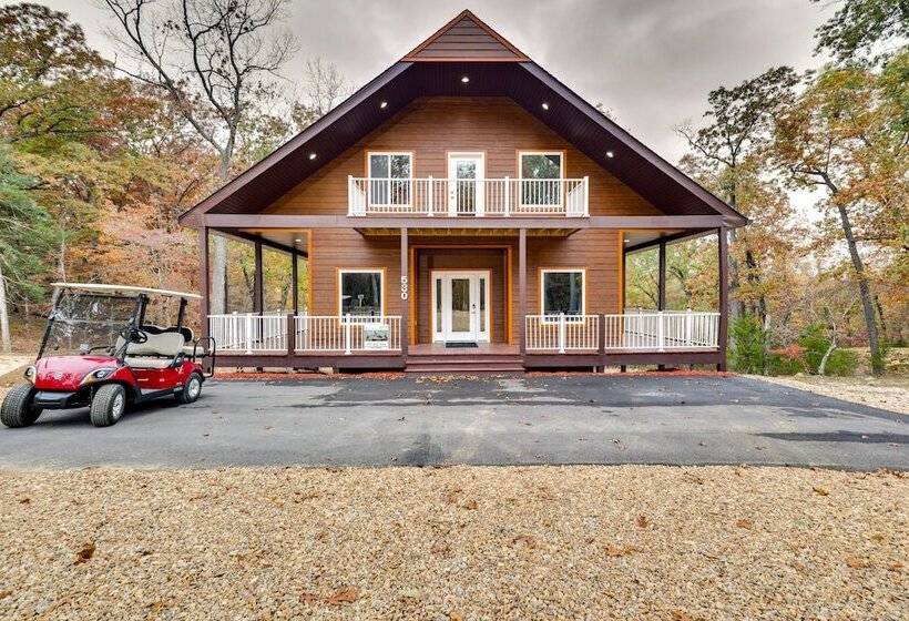 Spacious + Serene Camdenton Home W/ Hot Tub!