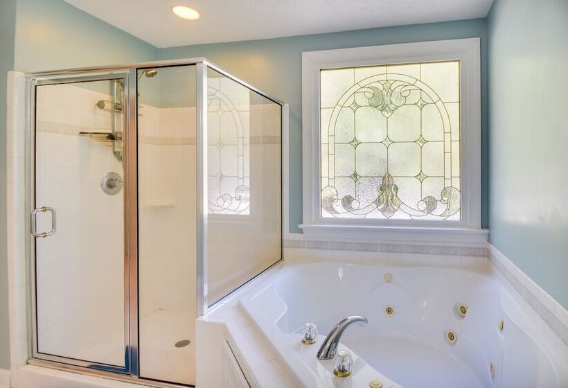 Spacious Smithfield Home W/ Screened Porch & Yard!