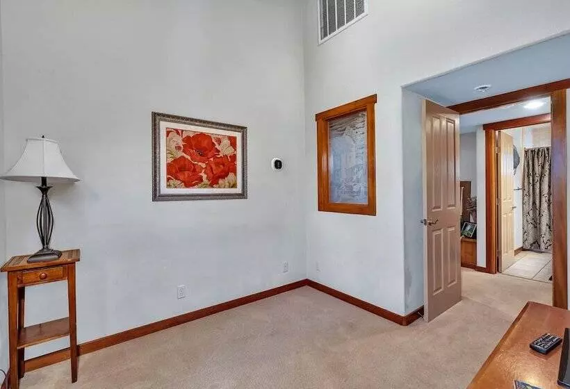 Gorgeous 5 Bdr Travioli Mountain Retreat For 10!