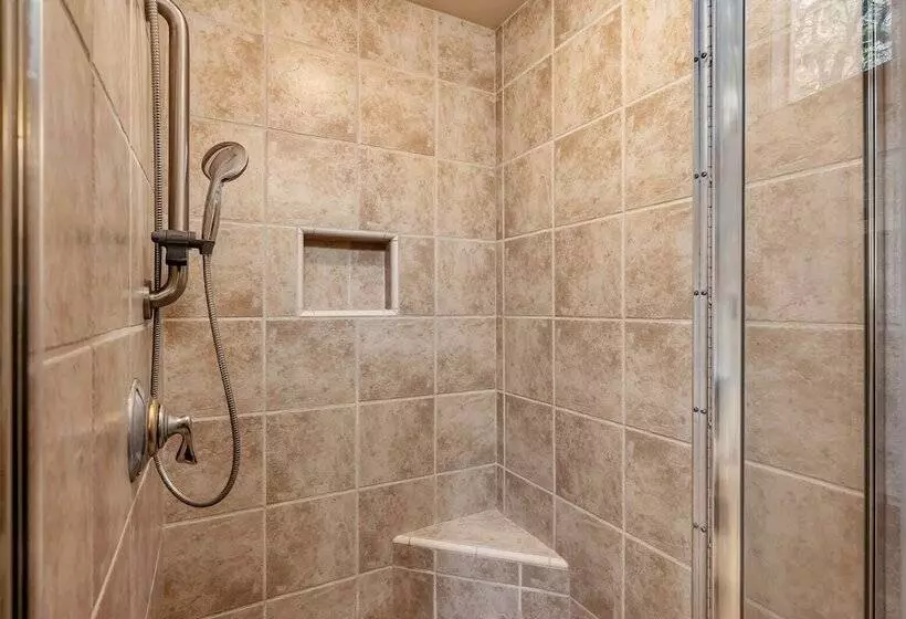 Gorgeous 5 Bdr Travioli Mountain Retreat For 10!