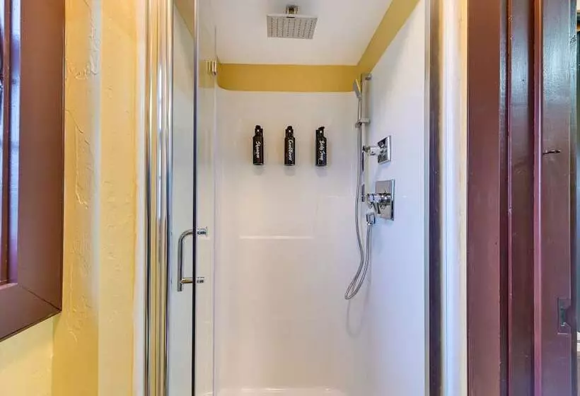 Unique Finger Lakes Converted Horse Barn W/ Patio!