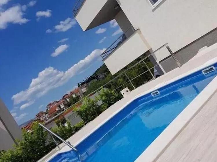 Apartments Villa Diamond