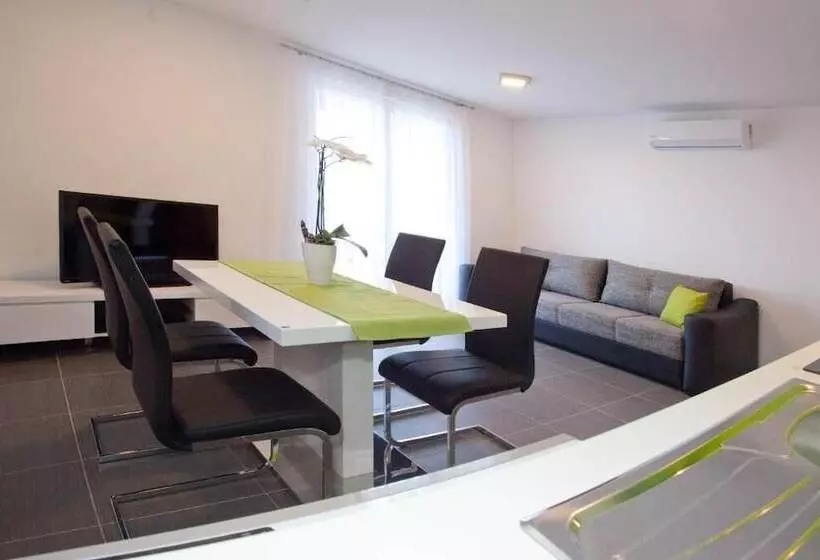 Apartments Villa Diamond