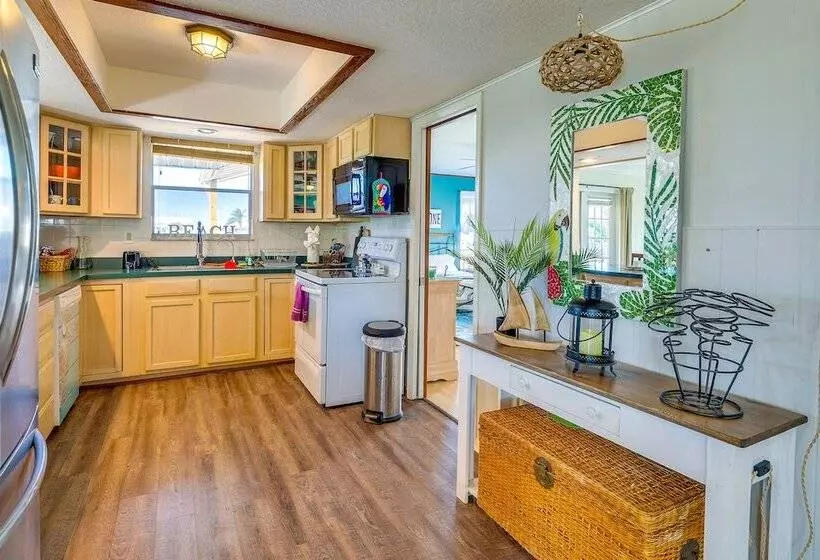 Waterfront Florida Escape W/ Deck & Private Dock!