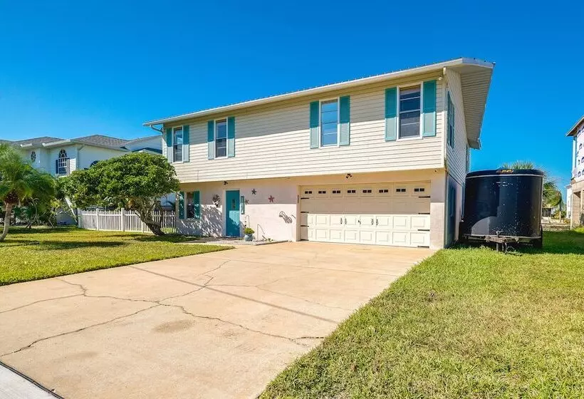 Waterfront Florida Escape W/ Deck & Private Dock!