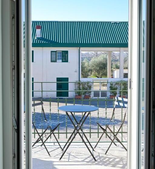 Bed and Breakfast Don Peppes : Villaggio Green