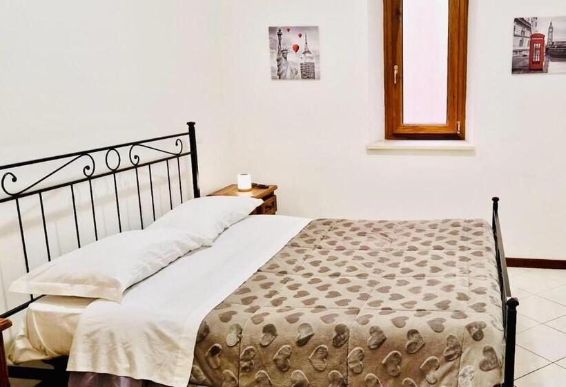 تختخواب و صبحانه Md House 2.0. Civitavecchia