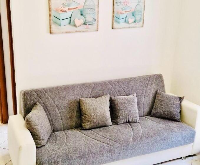 تختخواب و صبحانه Md House 2.0. Civitavecchia