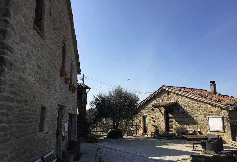 Хостел Agriturismo La Grotta Dei Folletti