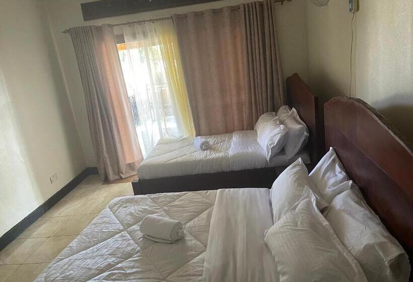 7 Days Hotel On Un Base