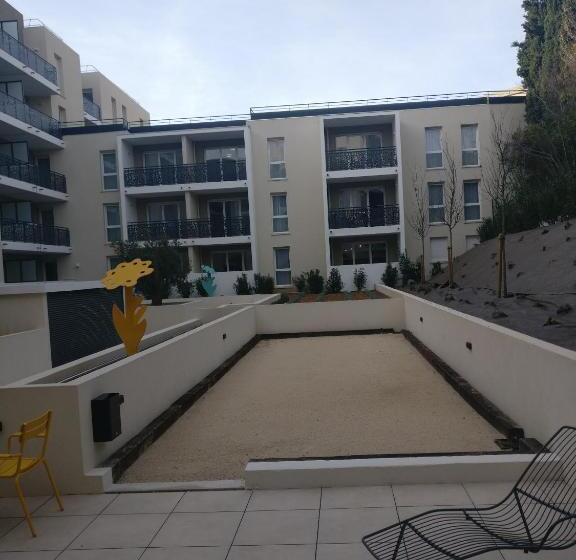 Отель Domitys Terra Souleou