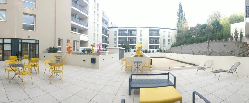 Отель Domitys Terra Souleou