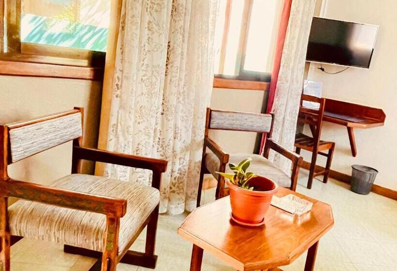 Hotel Le Nouvel Eden