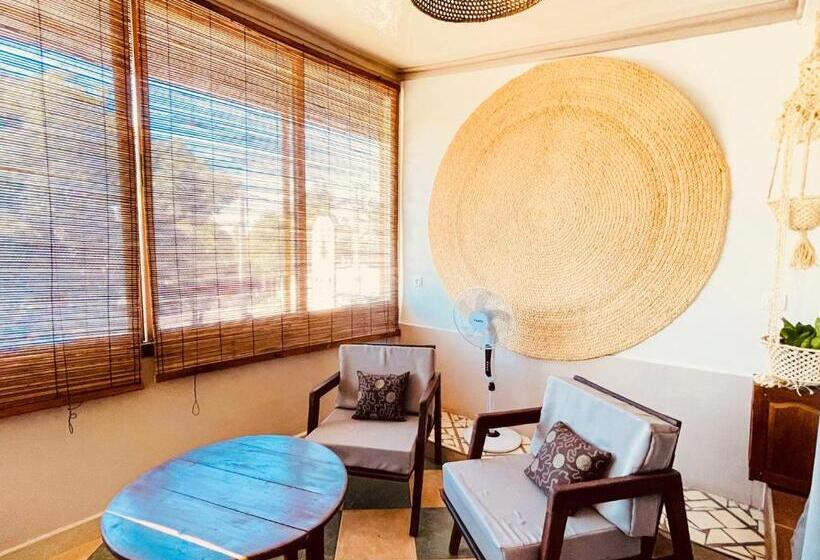 Hotel Le Nouvel Eden