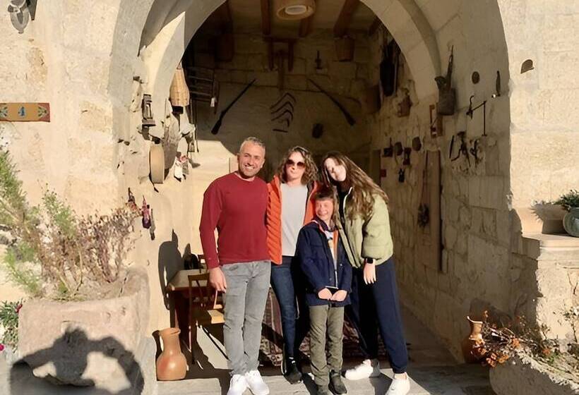 هتل Naraca Cave House