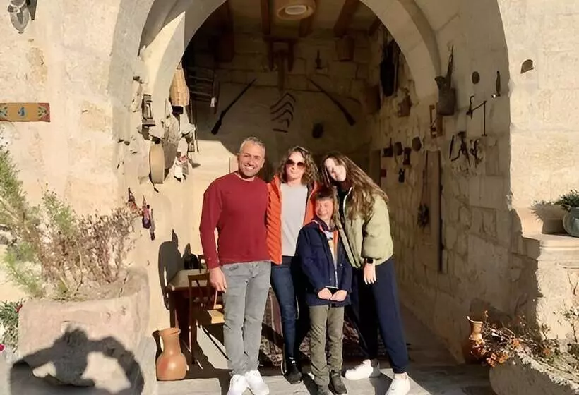 هتل Naraca Cave House