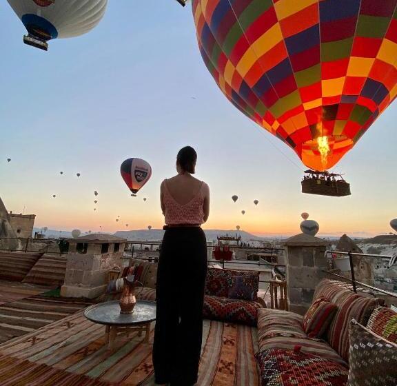 هتل Naraca Cave House